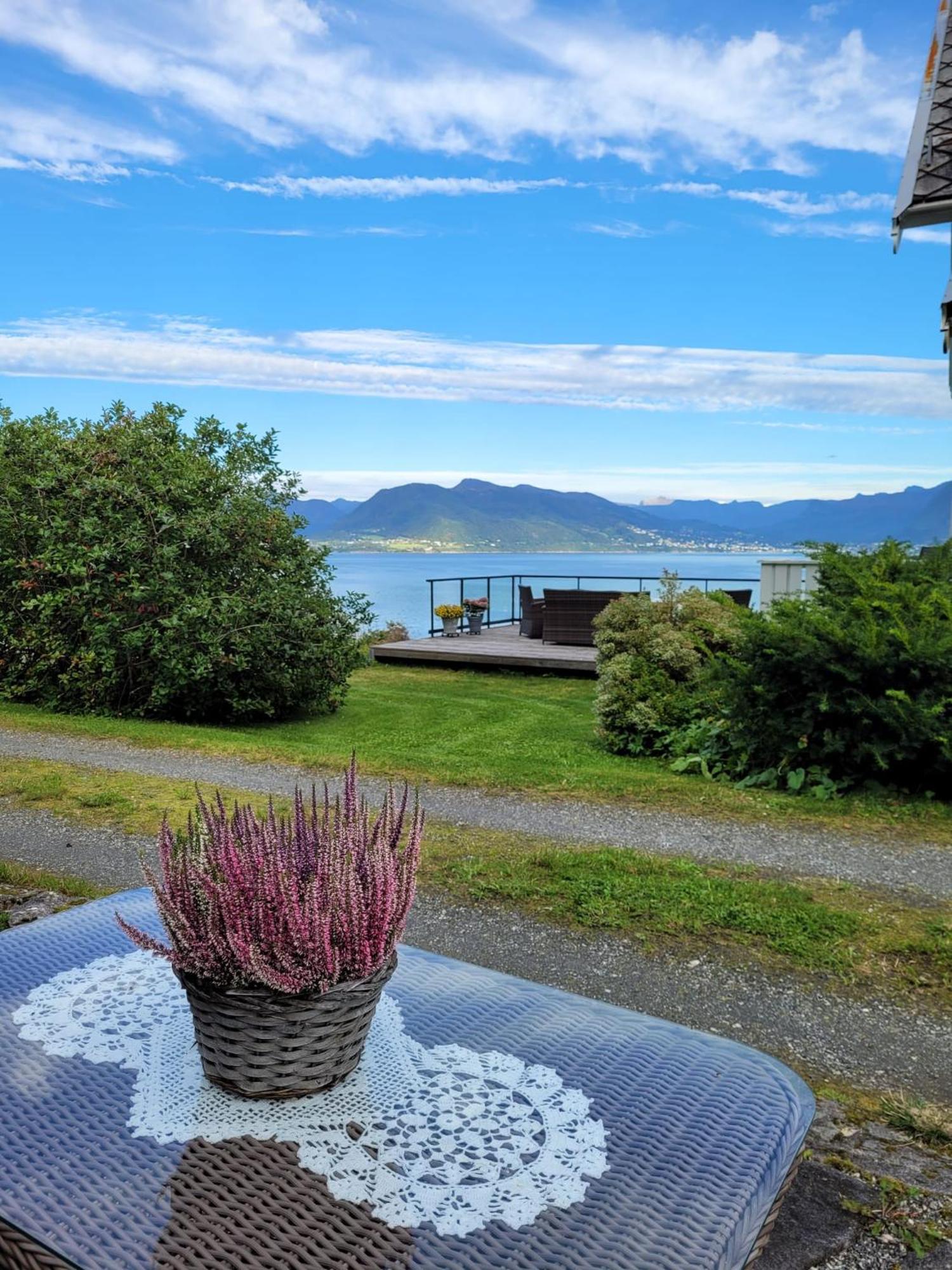 Irenegarden - Fjord View Holiday Home Lauvstad Luaran gambar